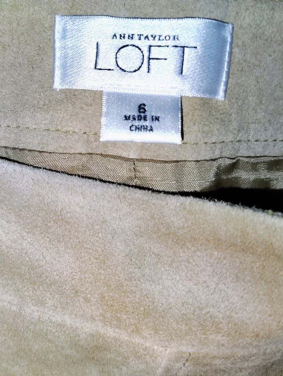 Loft Beige Suede Pleated Hem Skirt Women's Size 6    50 - Picture 3 of 14